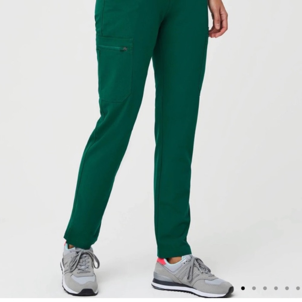 FIGS YOLA SKINNY SCRUB PANTS